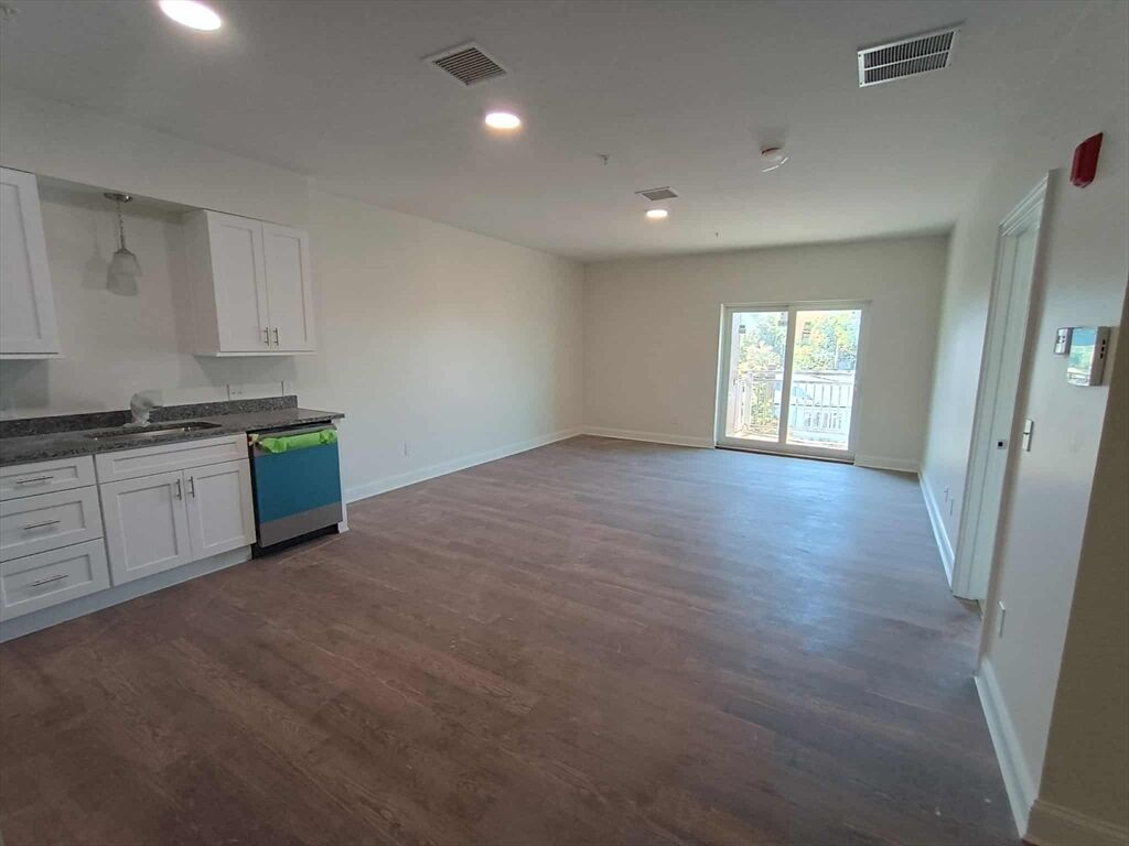 Property Photo:  10 Franklin Ave 402  MA 02151 