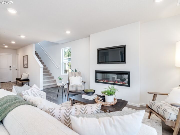Property Photo: 2113 NE 3rd Ave WA 98604