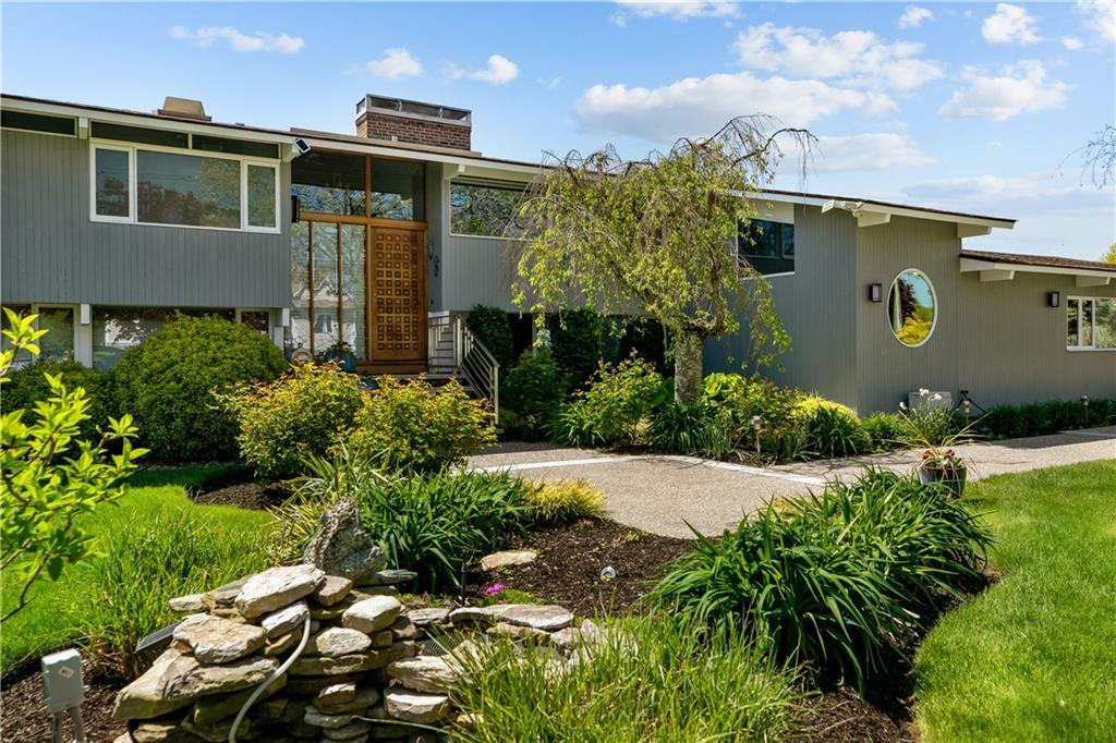10 Ocean View Drive  Middletown RI 02842 photo