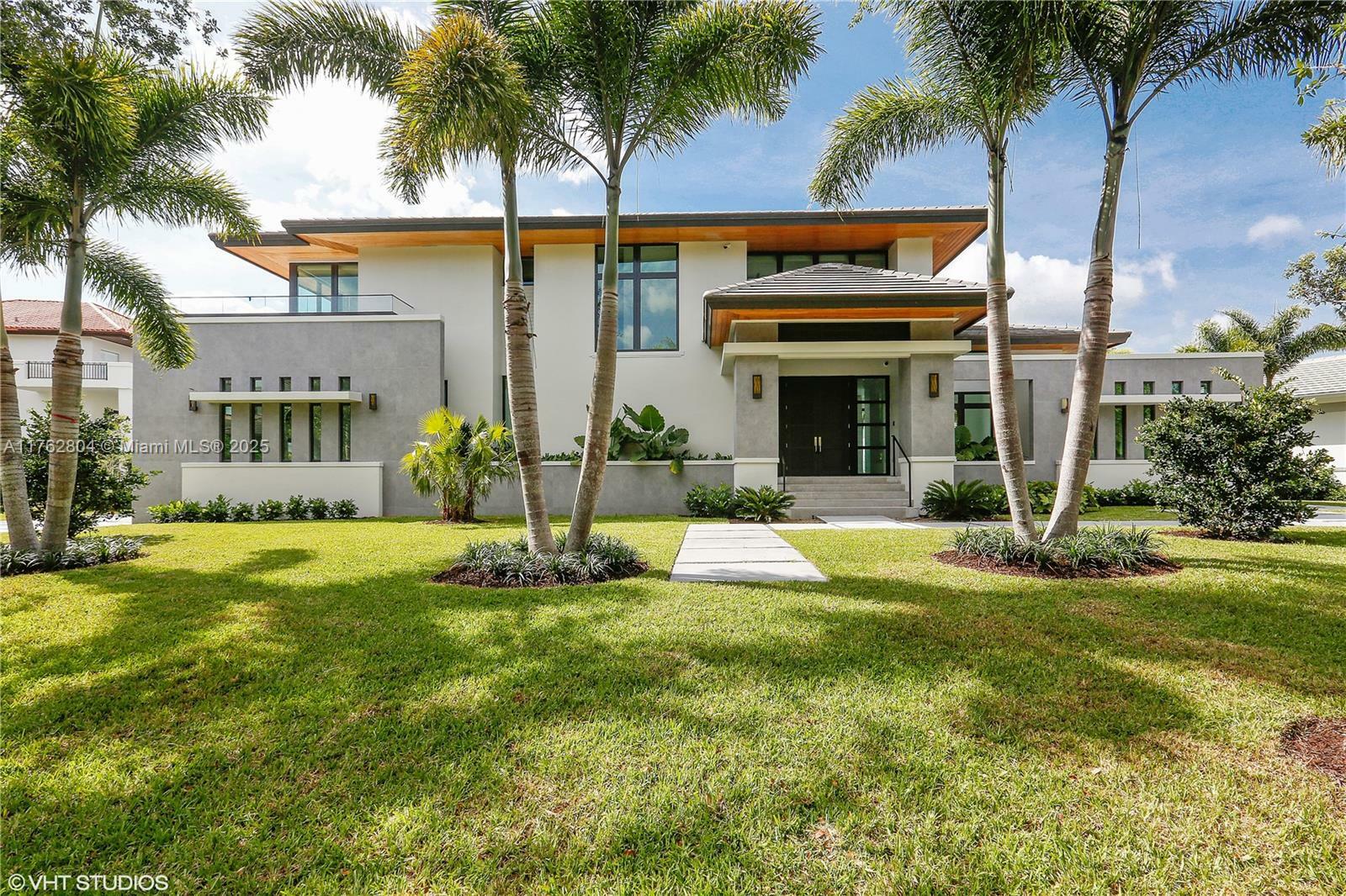 Property Photo: 7015 Mira Flores Ave FL 33143