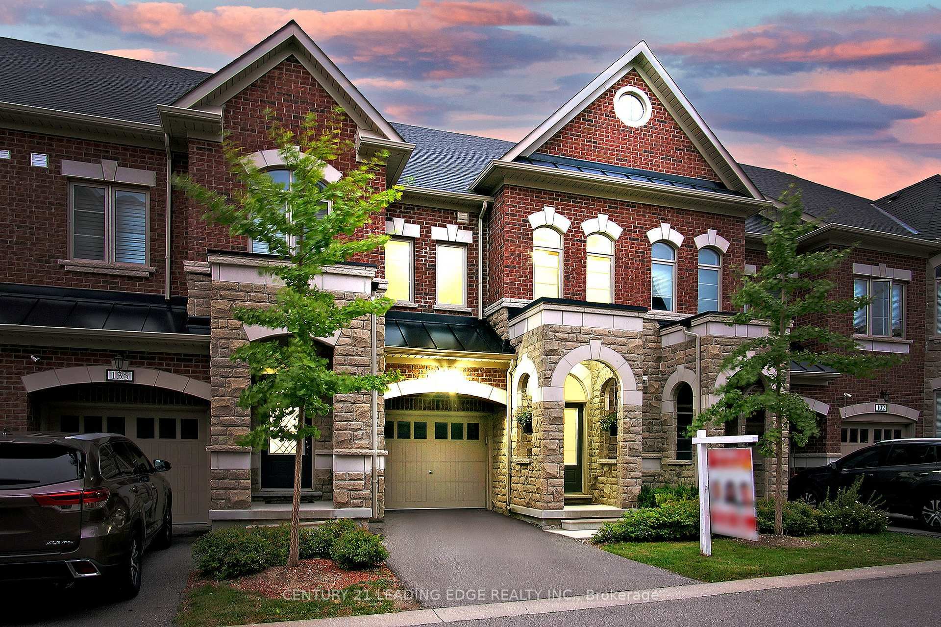 Property Photo: 1331 Major Mackenzie Drive W 134 ON L6A 4W4