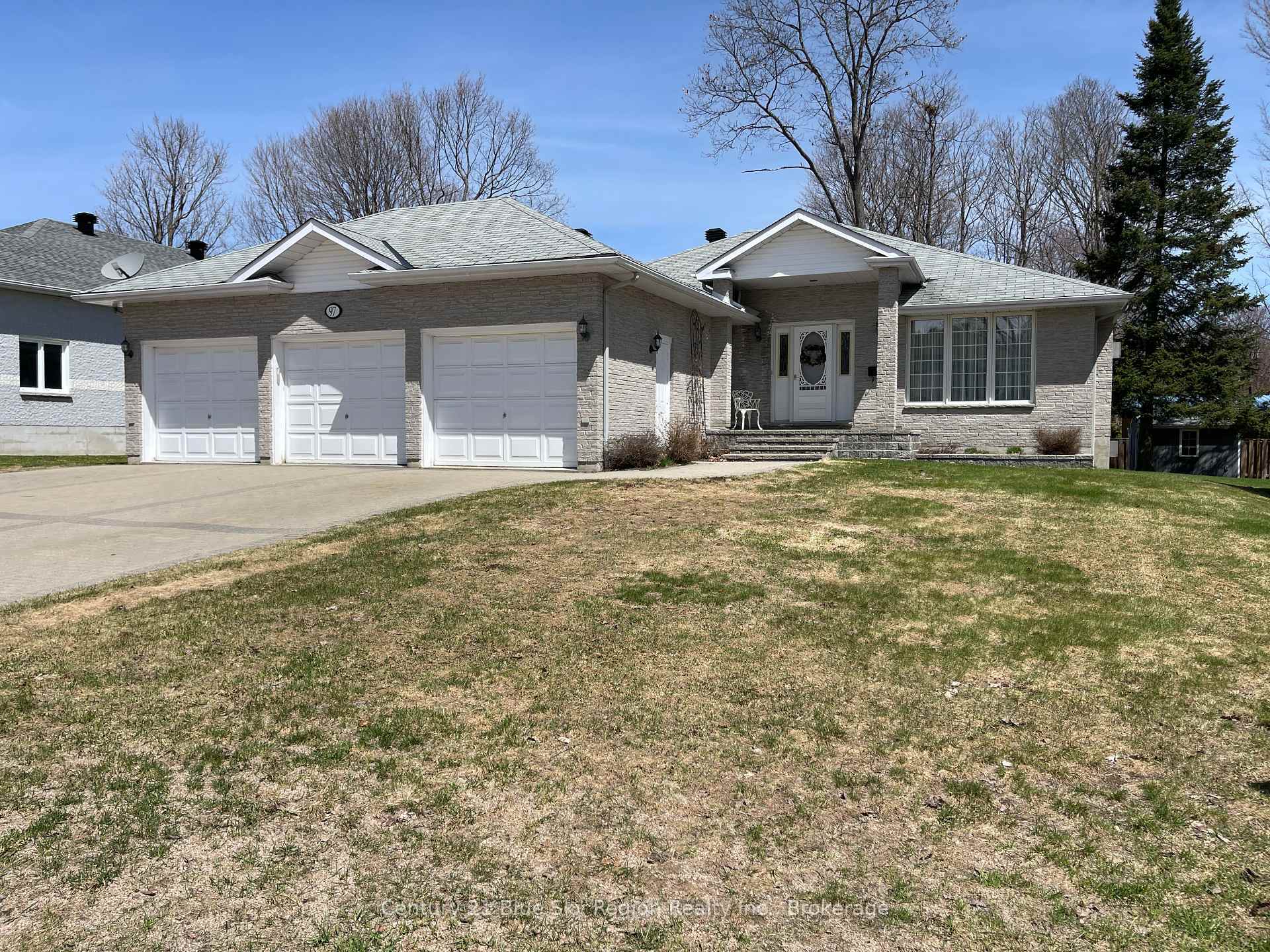 97 Janey Avenue  North Bay ON P1C 1M6 photo