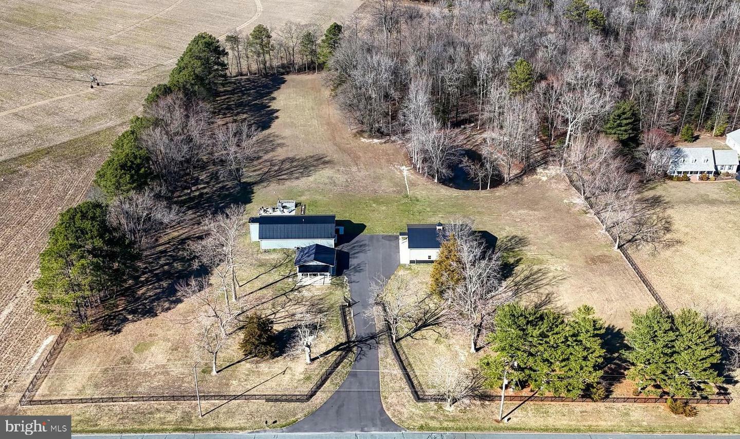 Property Photo: 10463 N Beach Highway DE 19950