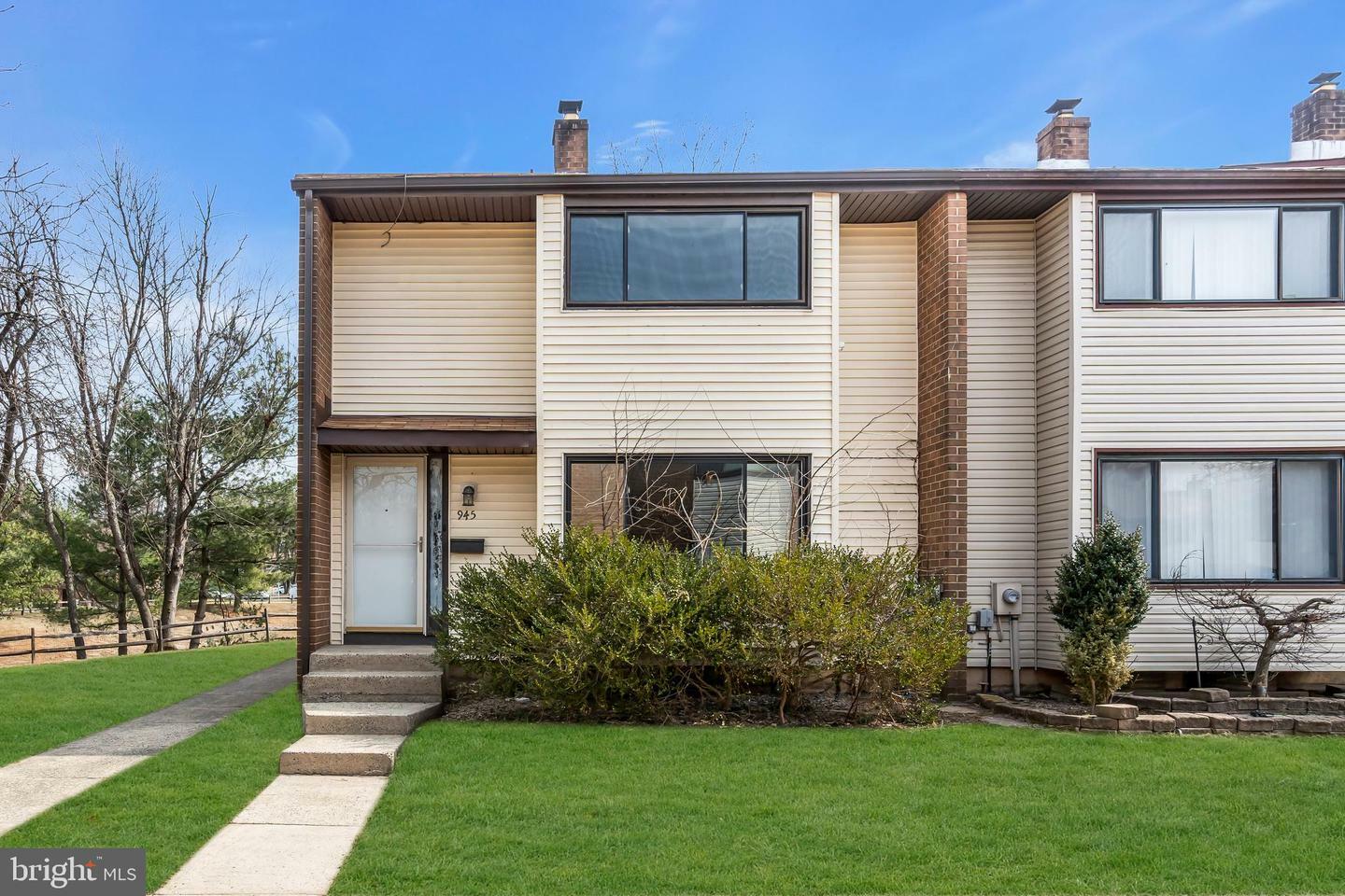 Property Photo: 945 Jamestown Road NJ 08520