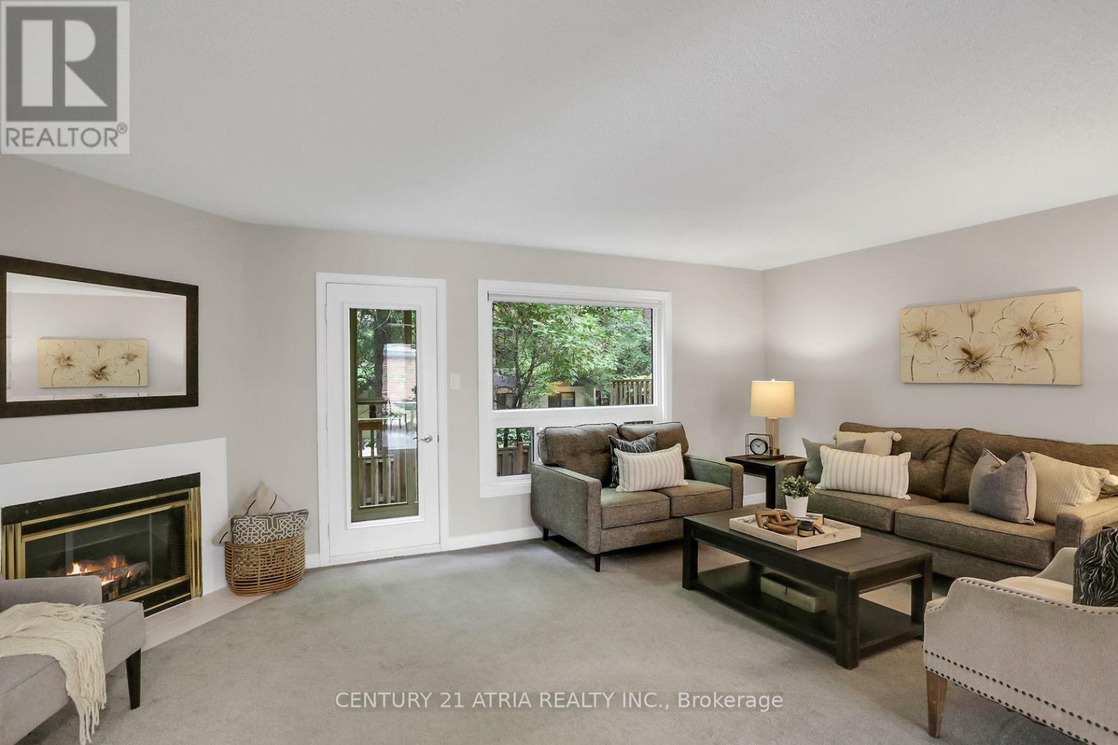 Photo de la propriété: 683 Windermere Road 7 ON N5X 3T9