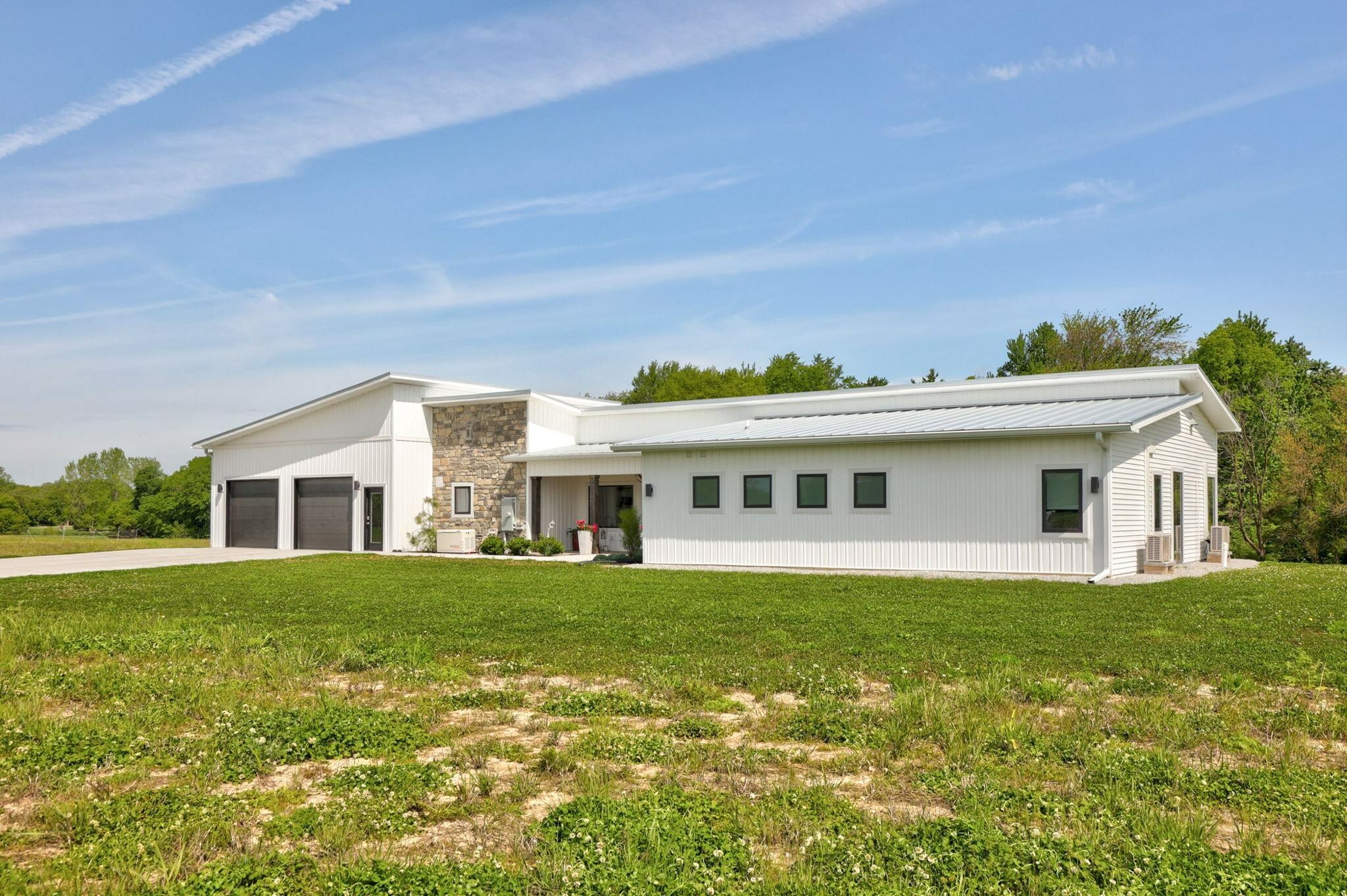 Property Photo:  5595 Riverview Drive  MI 48722 
