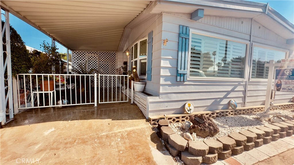 Property Photo: 601 N Kirby Street 292 CA 92545