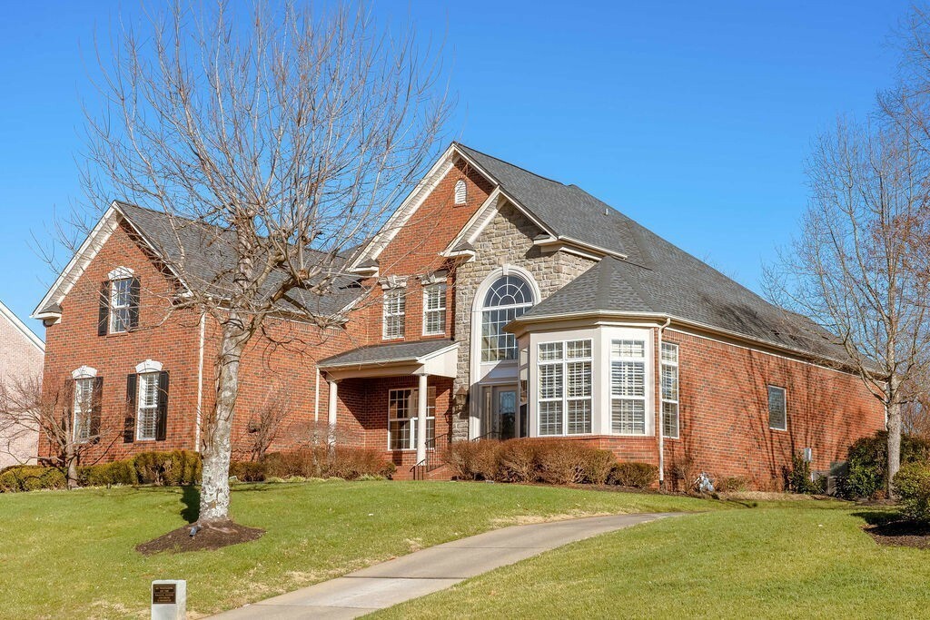 Property Photo: 908 Plantation Blvd TN 37066