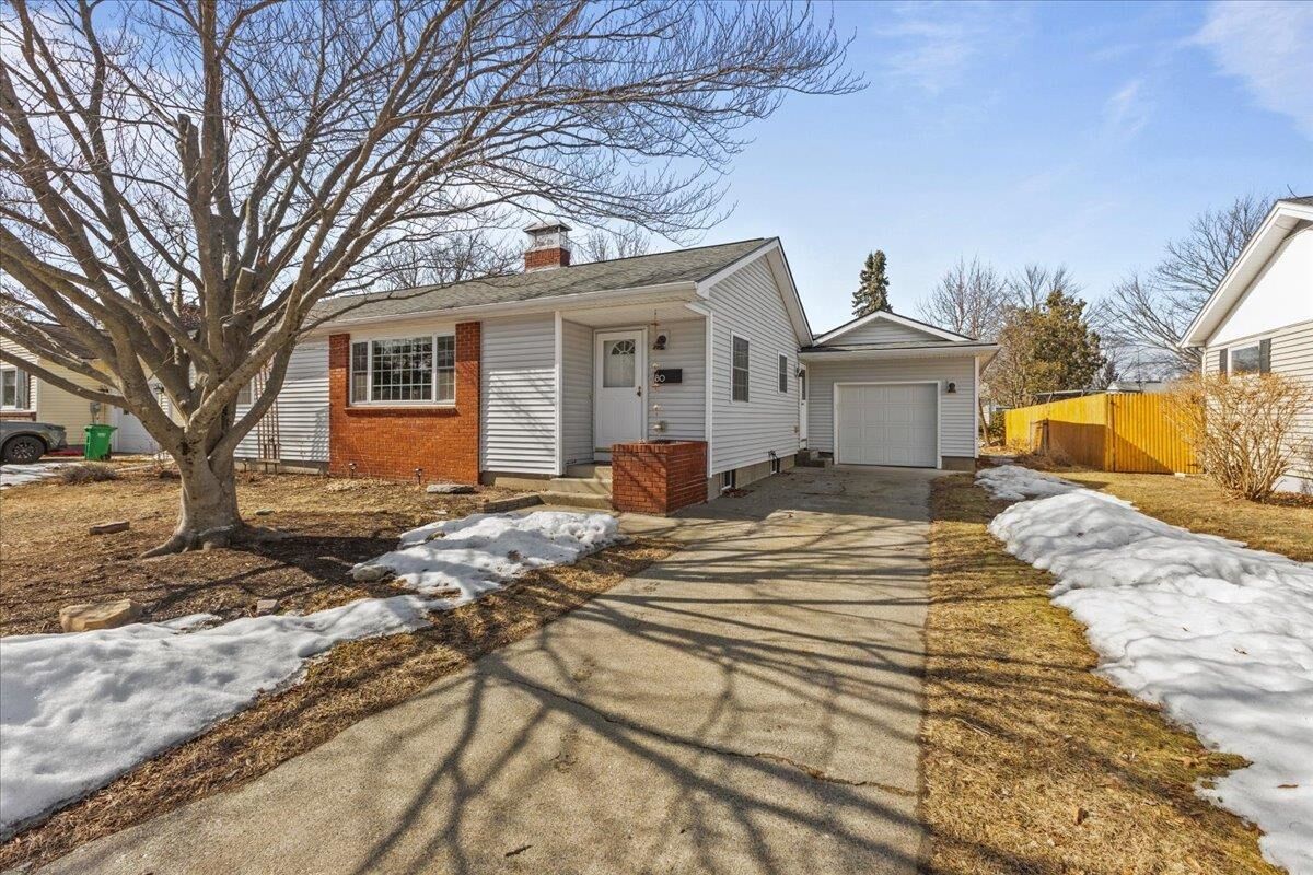 Property Photo:  80 Cross Parkway  VT 05408 