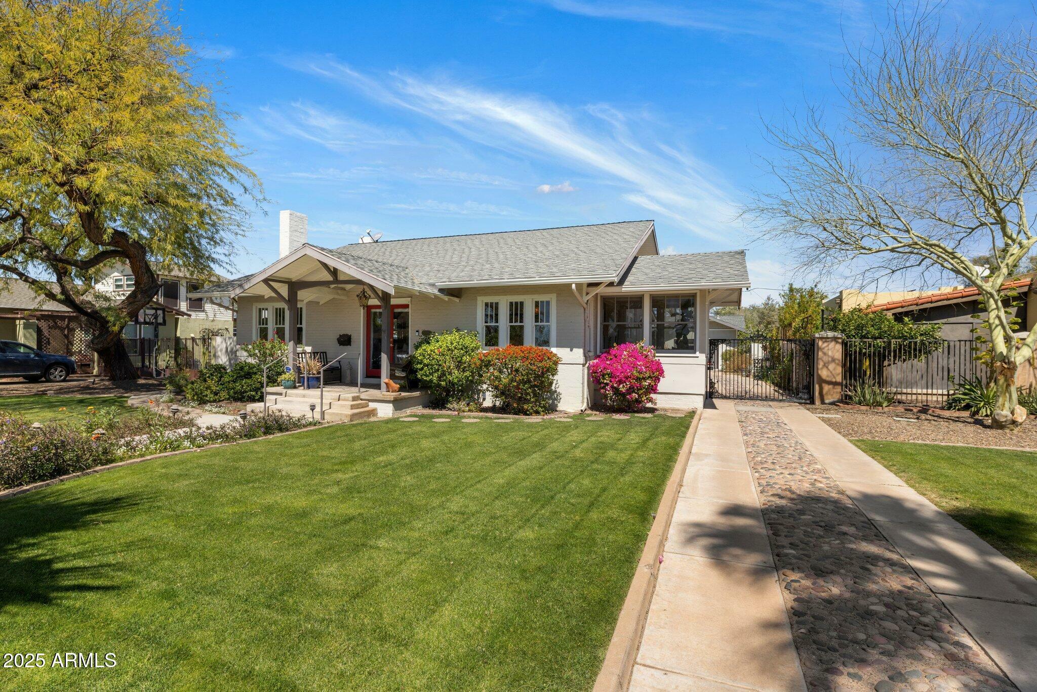 Property Photo: 144 W Palm Lane AZ 85003