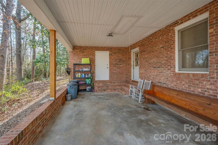 Property Photo:  582 County Line Road  NC 28139 