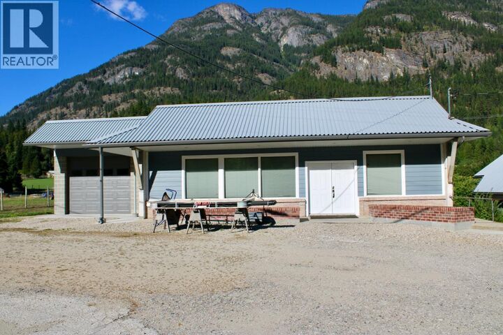 Property Photo: 3152 6 Highway BC V0G 2E0
