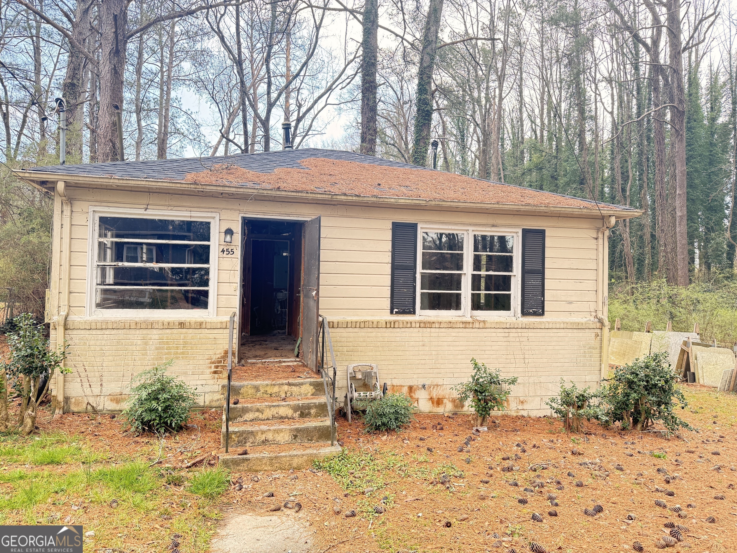 455 Center Hill Avenue NW  Atlanta GA 30318 photo