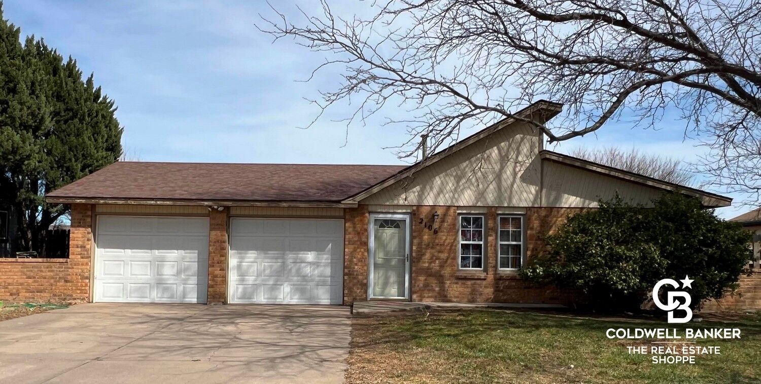 Property Photo:  2106 N Mohawk Drive  KS 67846 