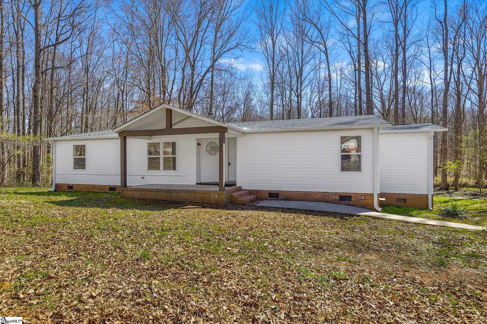 Property Photo:  101 Hamilton Lane  SC 29657 