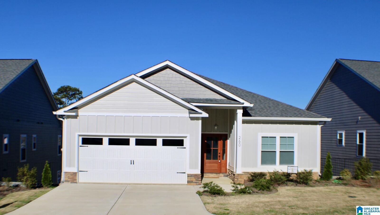 Property Photo: 260 Shoreline View AL 35160