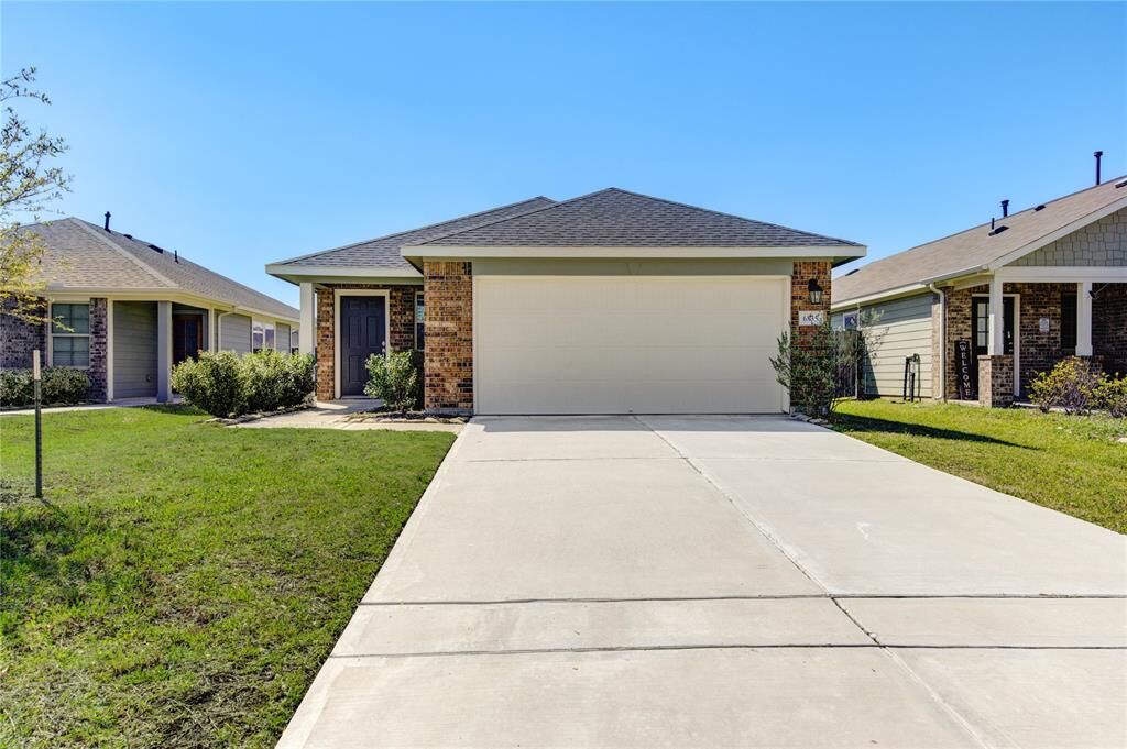 Property Photo: 6835 Scarlet Sagebrush Street TX 77449