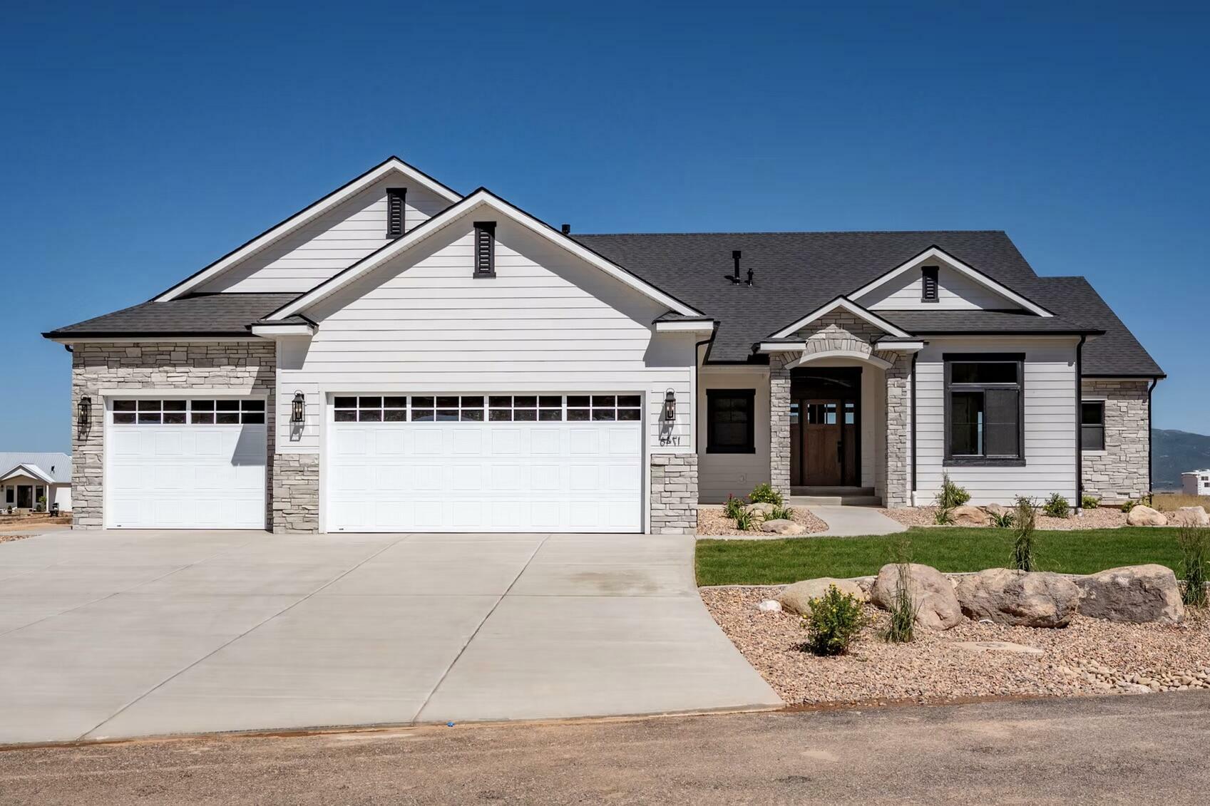 Property Photo: 2817 W Oak Springs Rd UT 84720