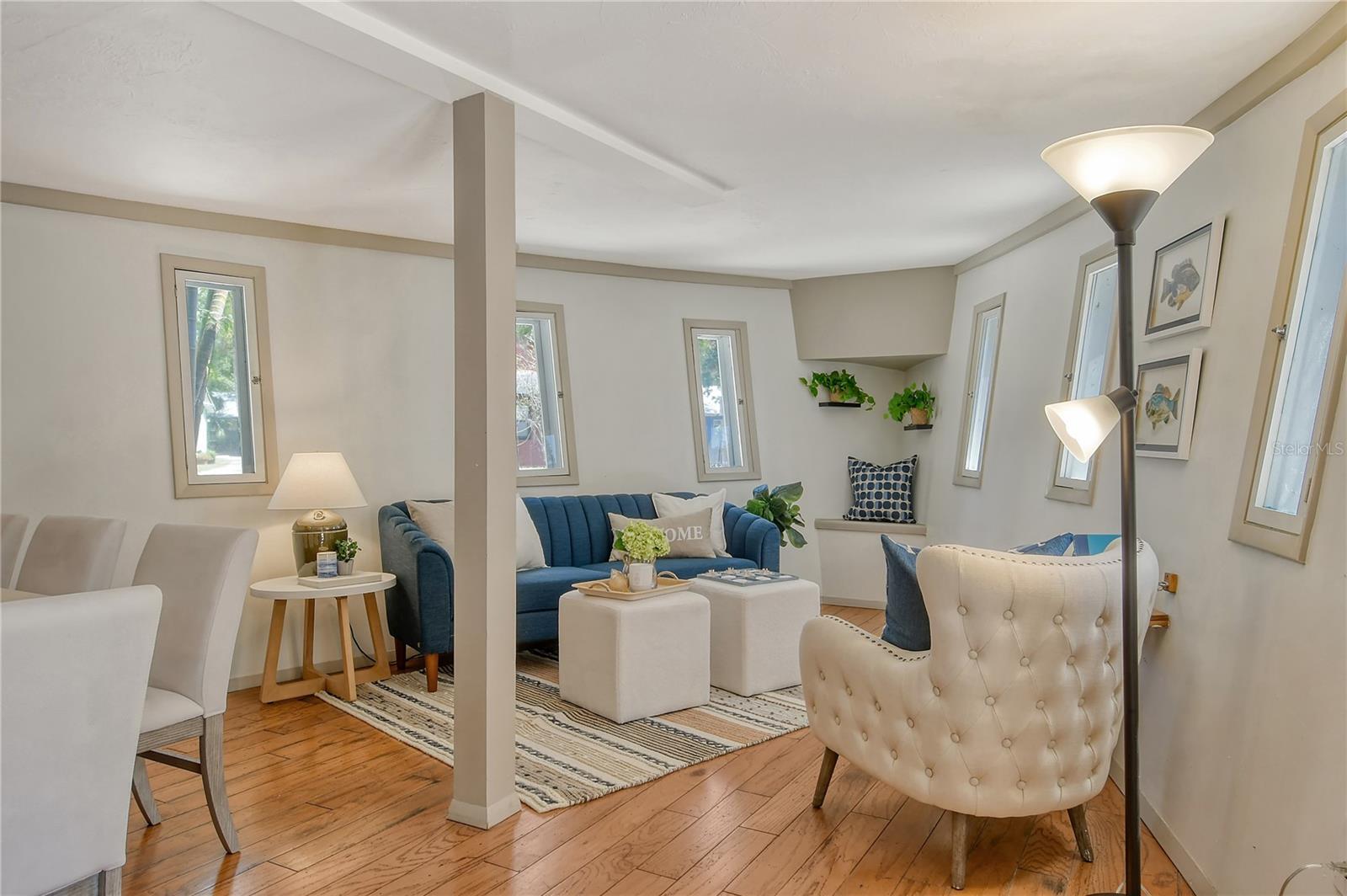 Property Photo: 433 N Osprey Avenue FL 34236