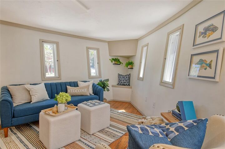 Property Photo:  433 N Osprey Avenue  FL 34236 