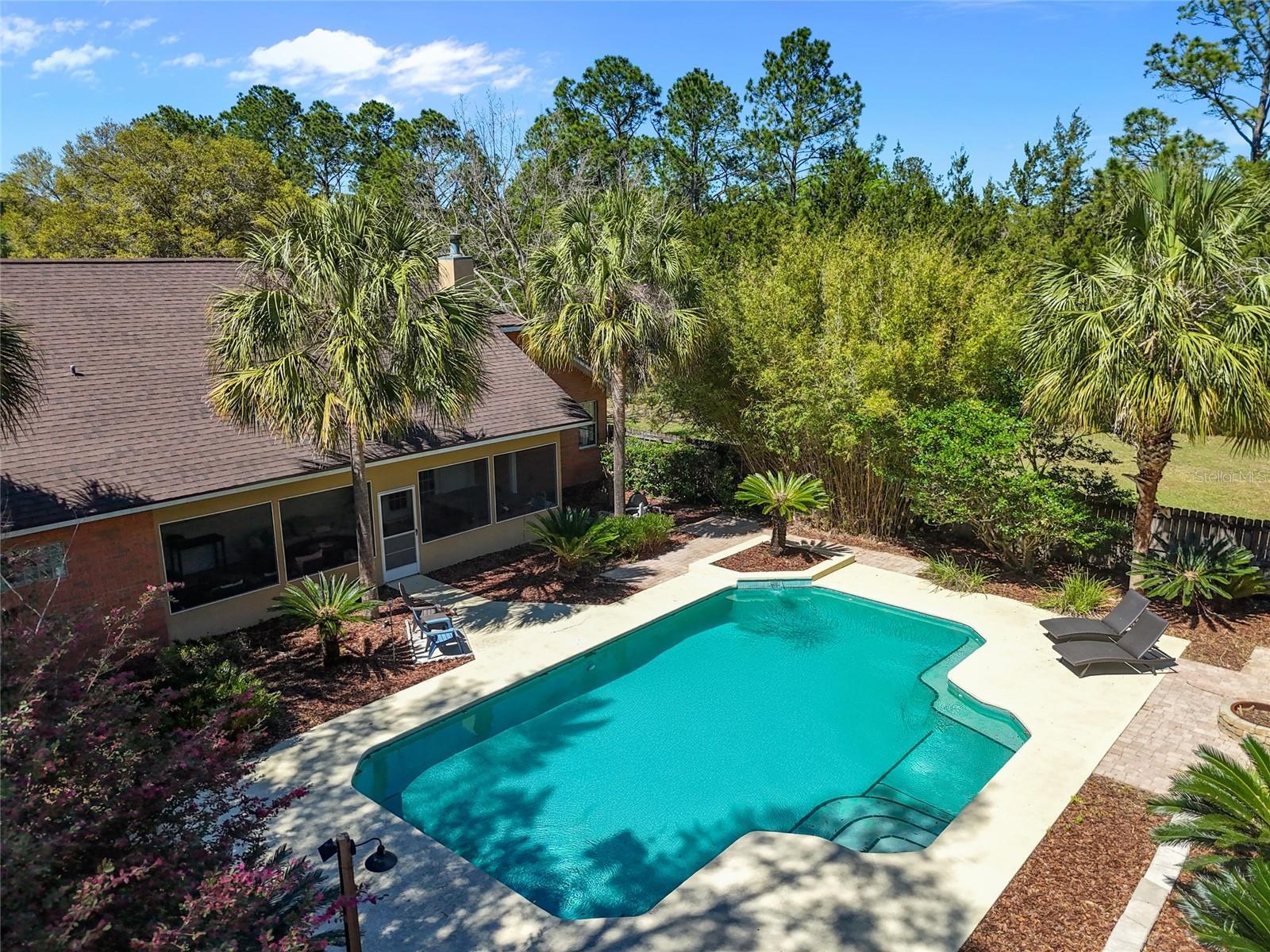 Property Photo: 14319 NW 154th Terrace FL 32615