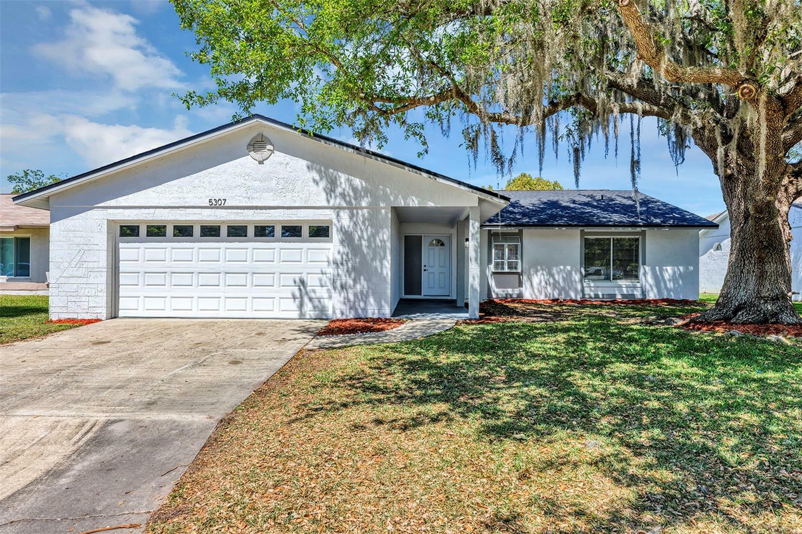 5307 Sandy Hill Drive  Orlando FL 32821 photo
