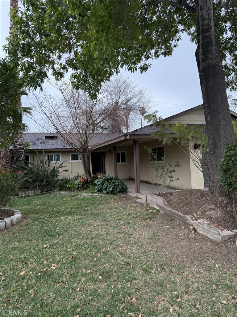 Property Photo: 25361 Cottage Avenue CA 92354