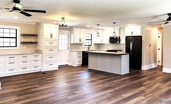 Property Photo: 5889 River Oak Drive S AL 35907