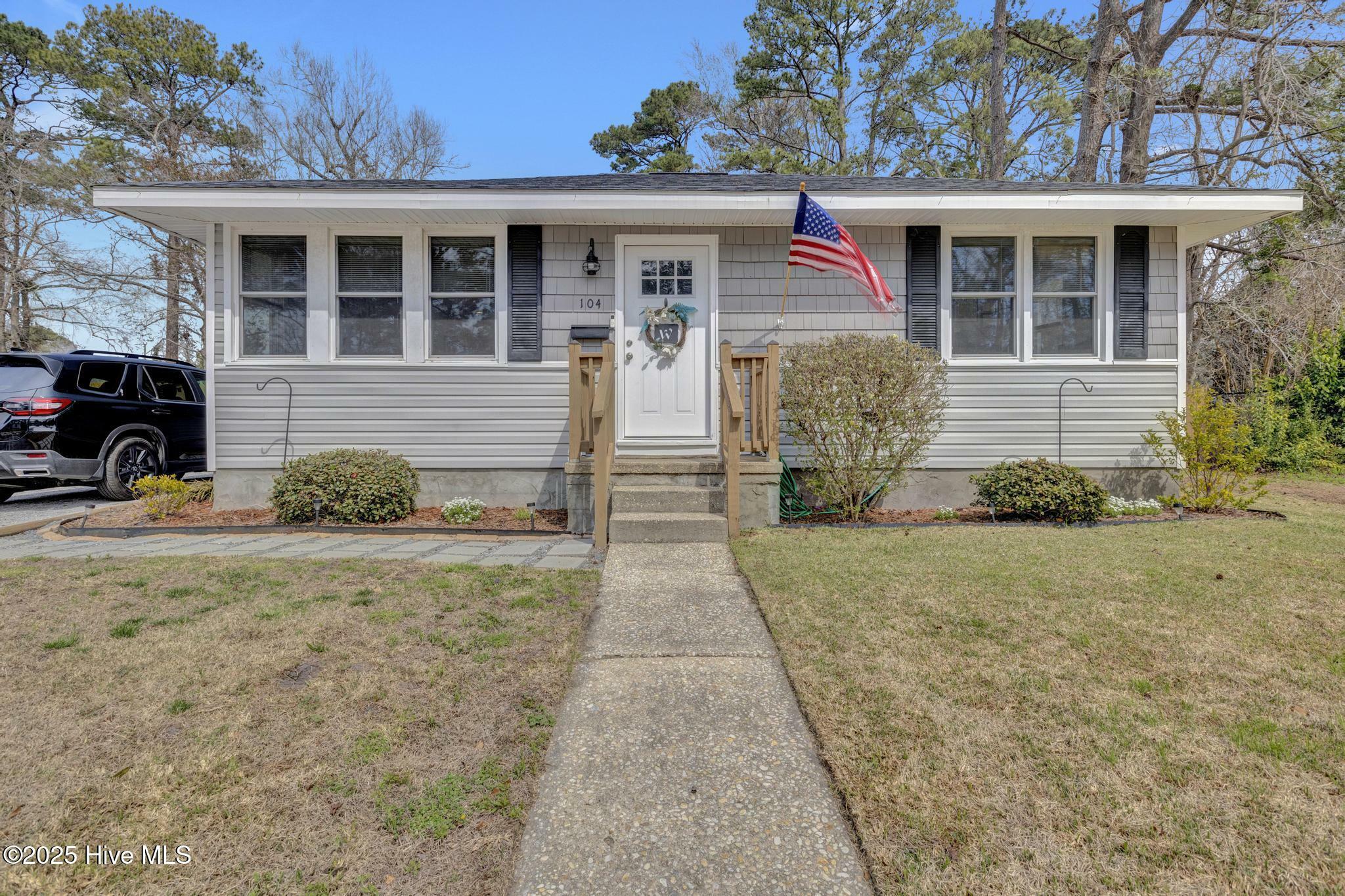 104 Banks Street  Jacksonville NC 28540 photo