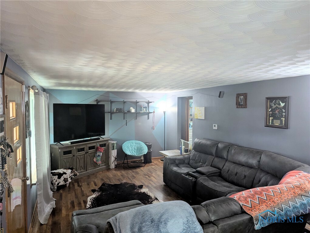 Property Photo: 327 Klingler Road OH 45879