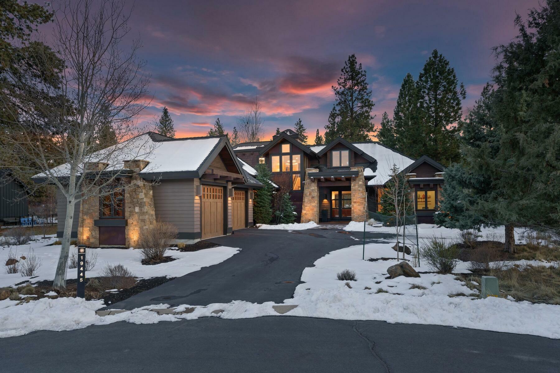 Property Photo: 19445 Randall Court OR 97702