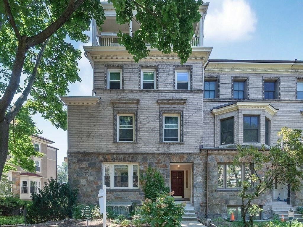 17 Regent Circle 3  Brookline MA 02446 photo