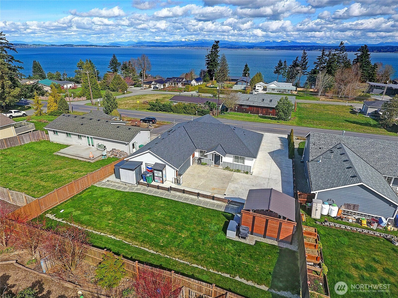 Property Photo: 1906 S East Camano Drive WA 98282