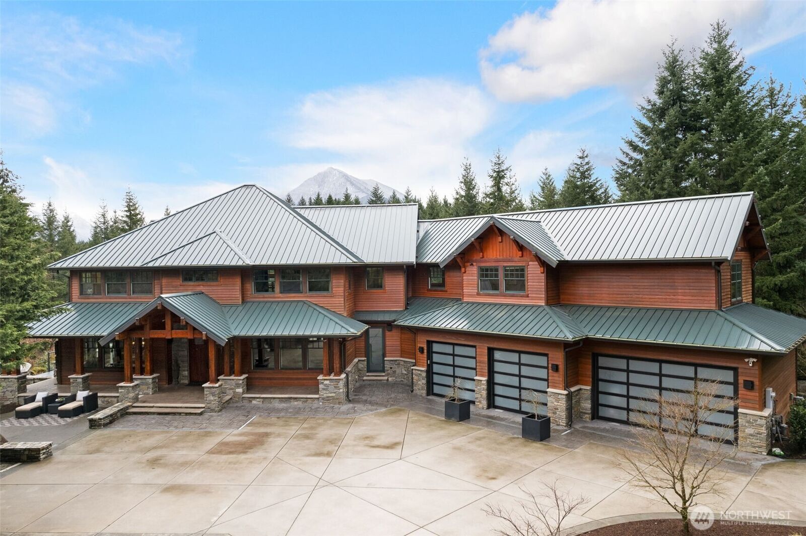 Property Photo:  43013 SE 163rd Street  WA 98045 