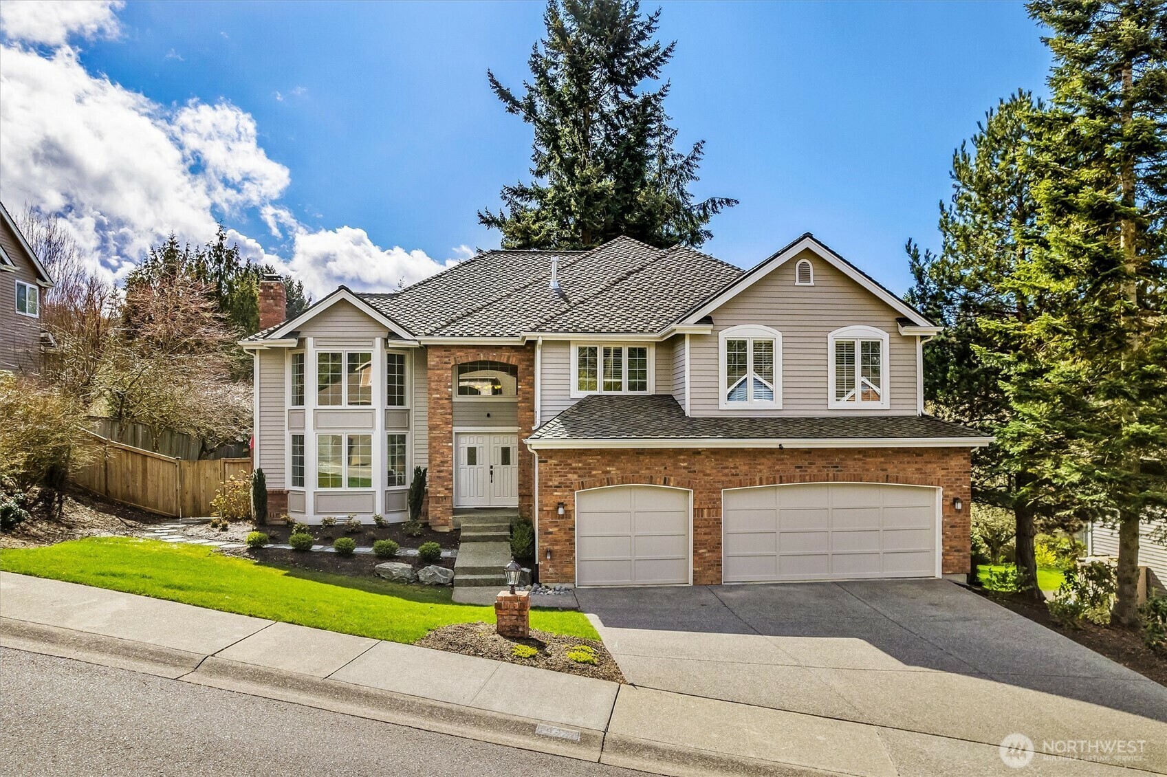 14427 SE 78th Way  Newcastle WA 98059 photo