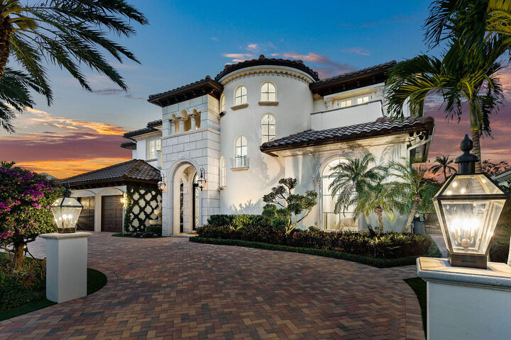 Property Photo:  1801 Thatch Palm Drive  FL 33432 