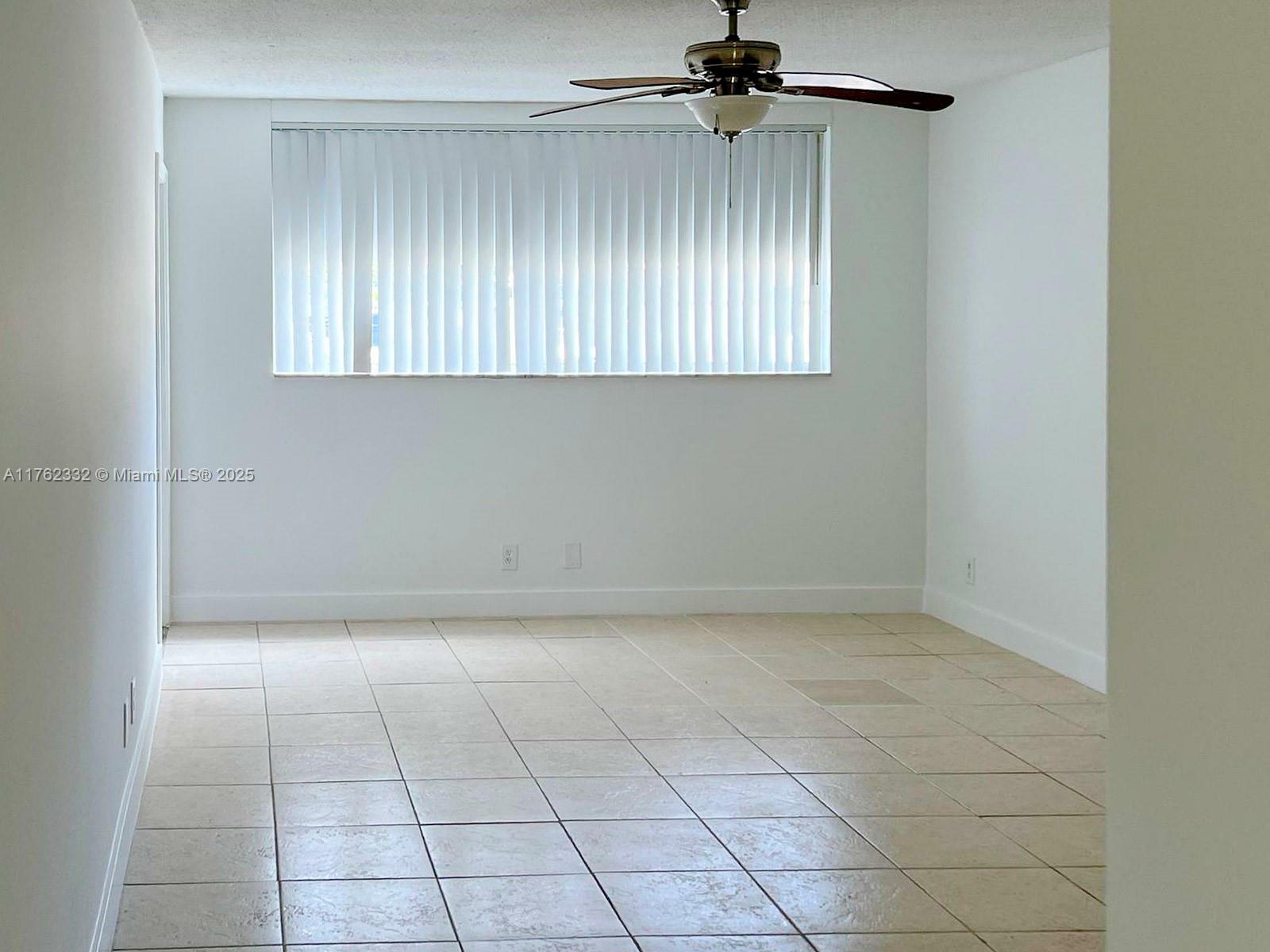 Property Photo: 211 NE 8th Ave 107 FL 33009