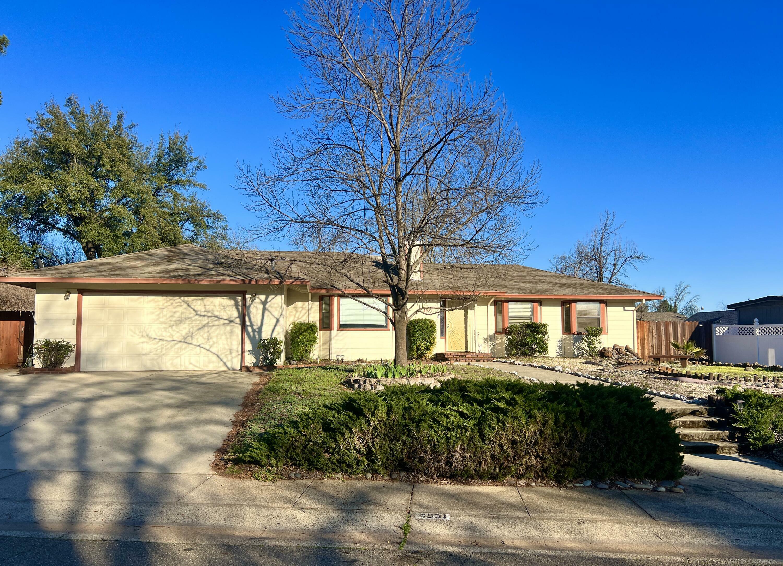 4681 Dandelion Drive  Redding CA 96002 photo