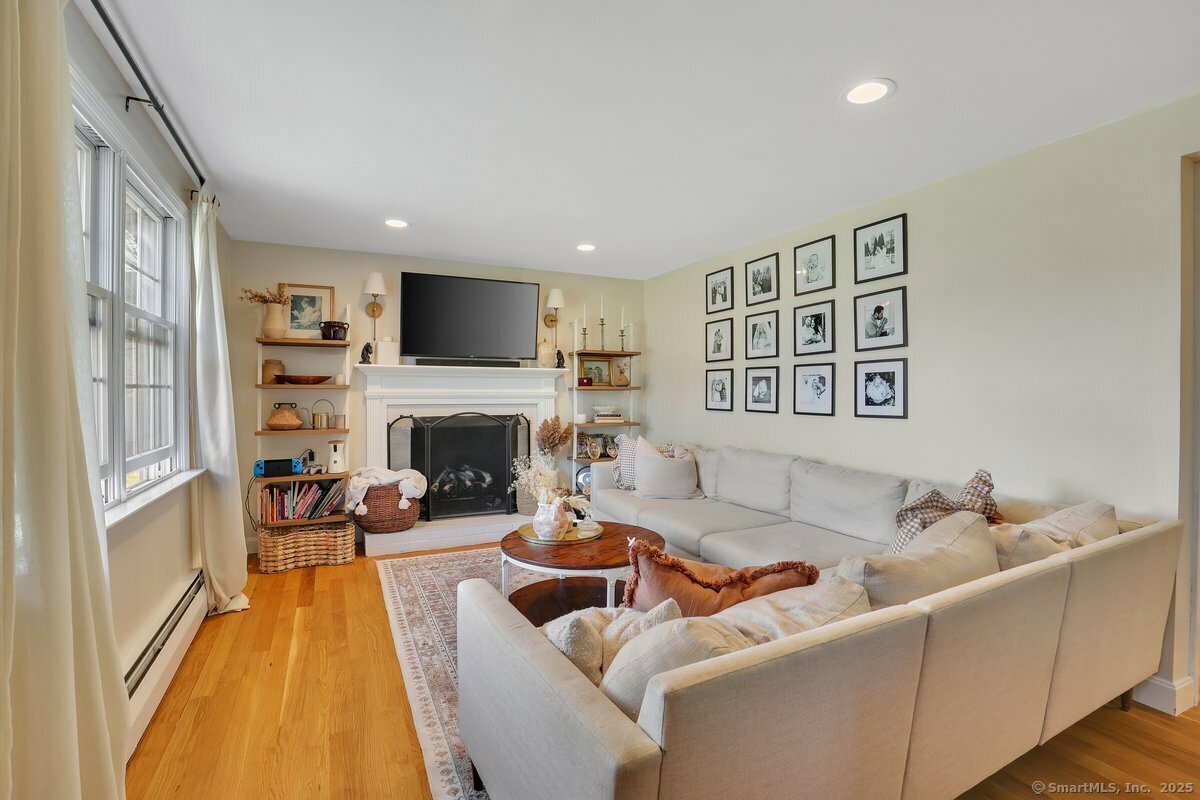 Property Photo: 961 Jerome Avenue CT 06010