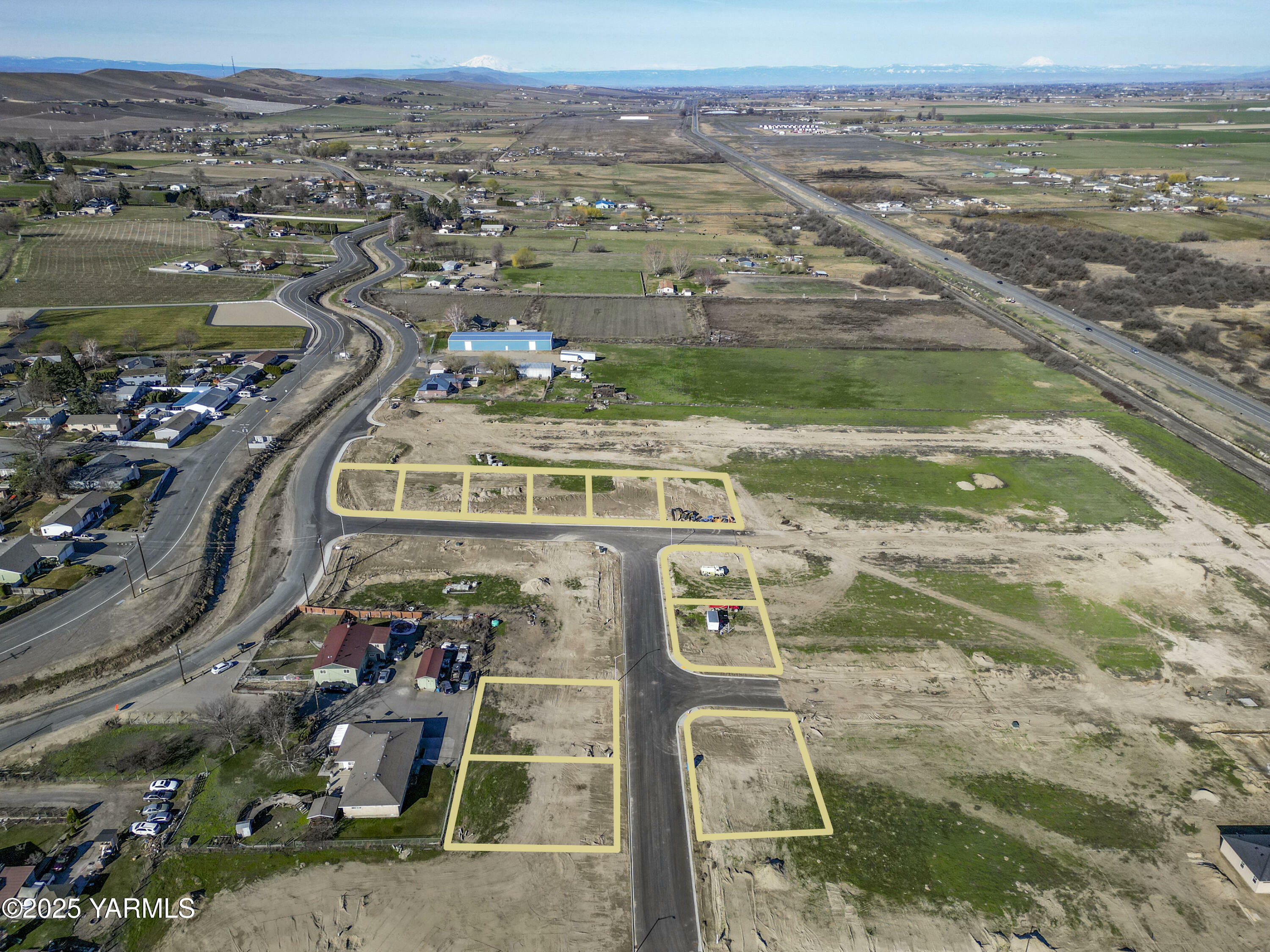 Property Photo: 704 San Mateo (Lot 36) Ave WA 98944