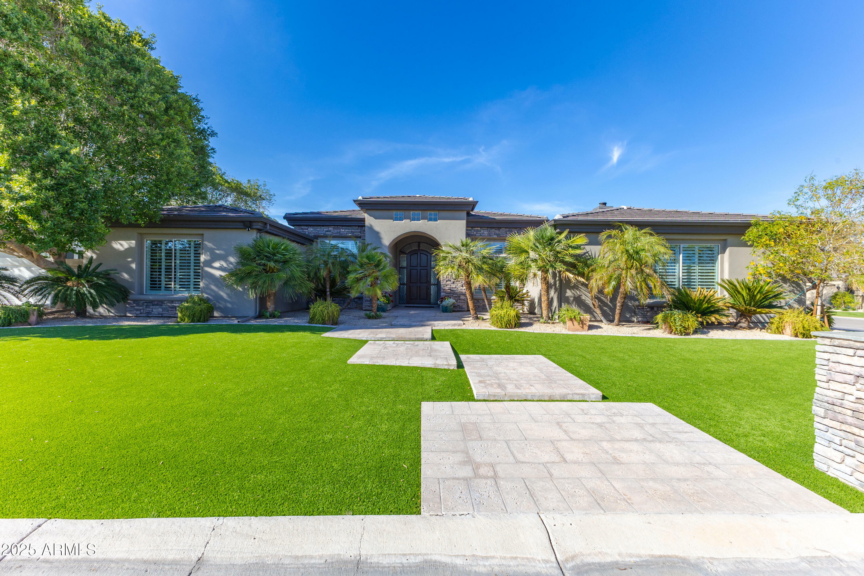 Property Photo: 7150 E Balfour Road AZ 85253
