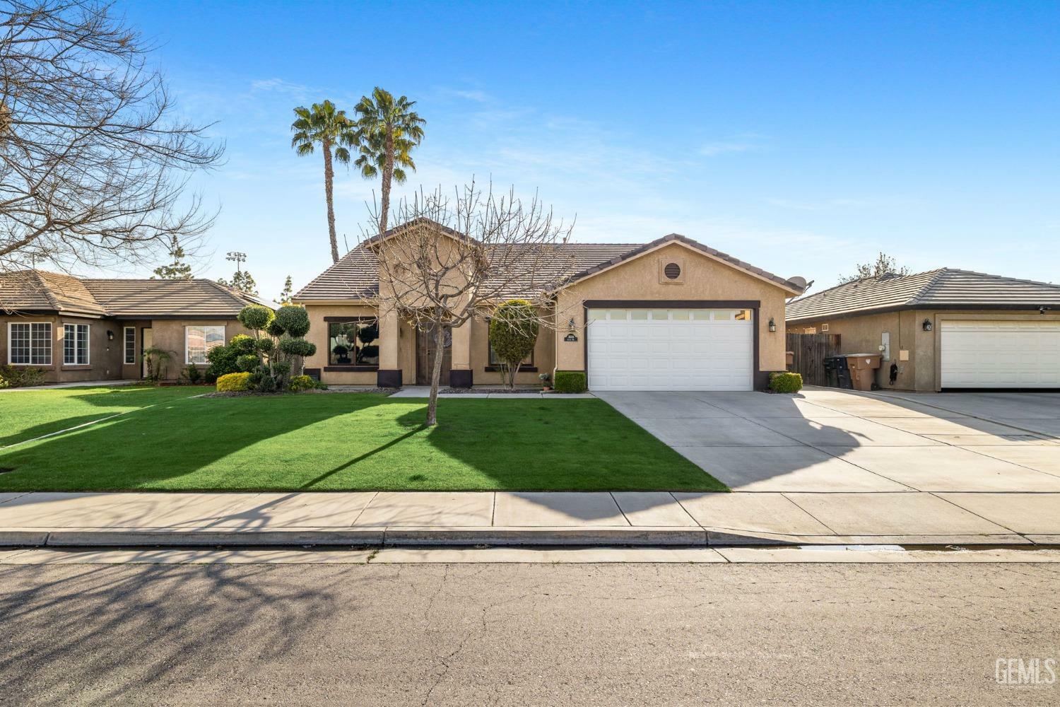 Property Photo: 3606 Azure Drive CA 93312