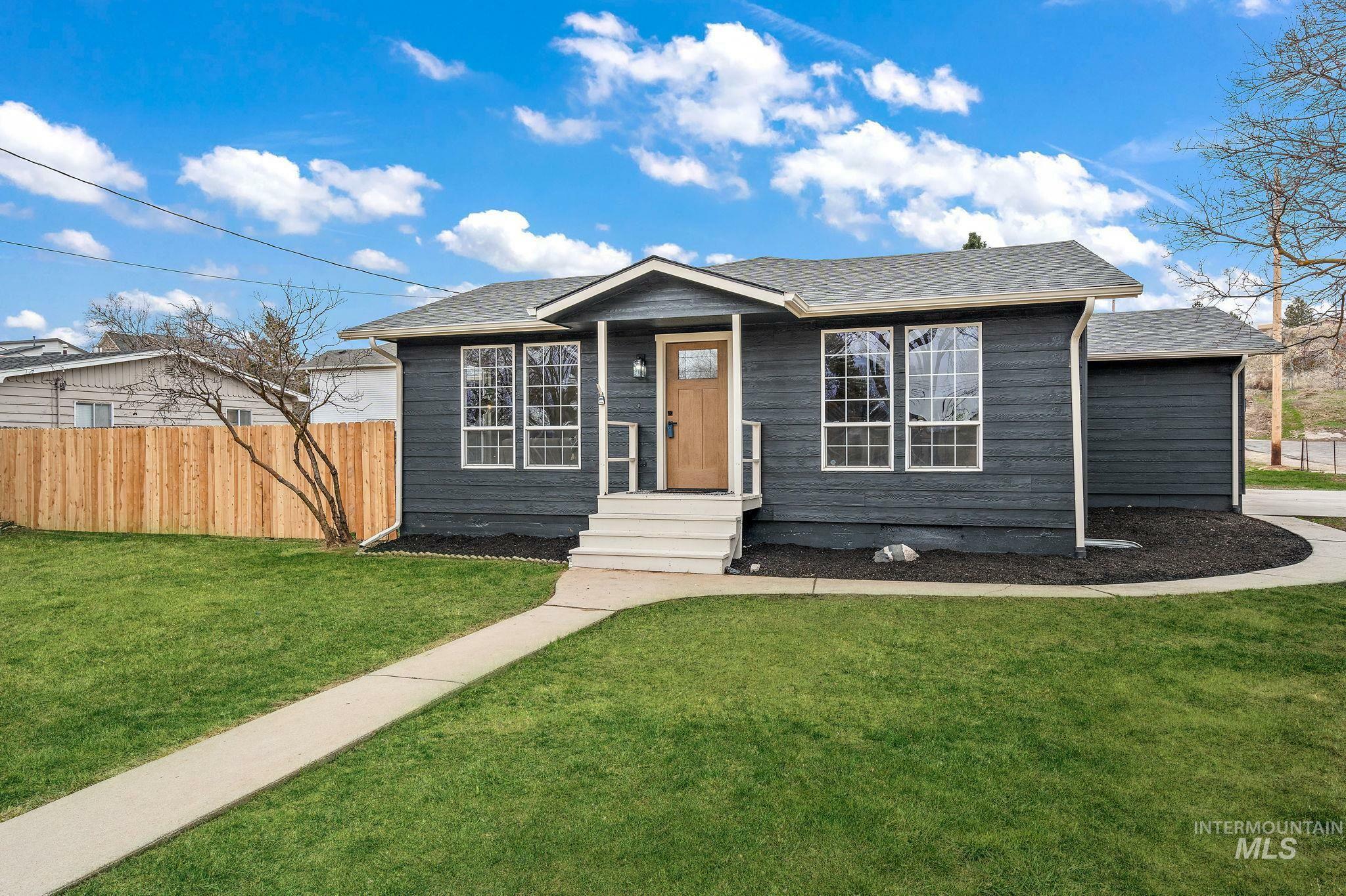 Property Photo: 2921 W Canal St. ID 83705
