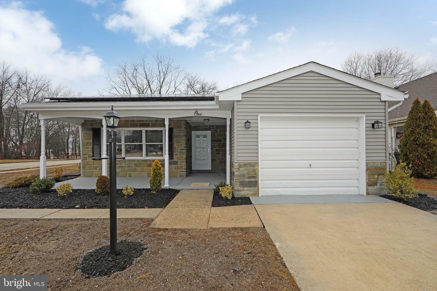 1 Scarborough Way  Southampton NJ 08088 photo
