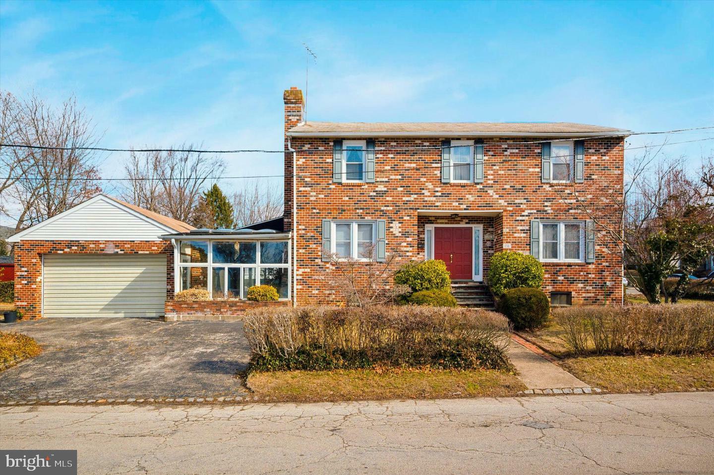Property Photo: 856 Martin Avenue PA 19010
