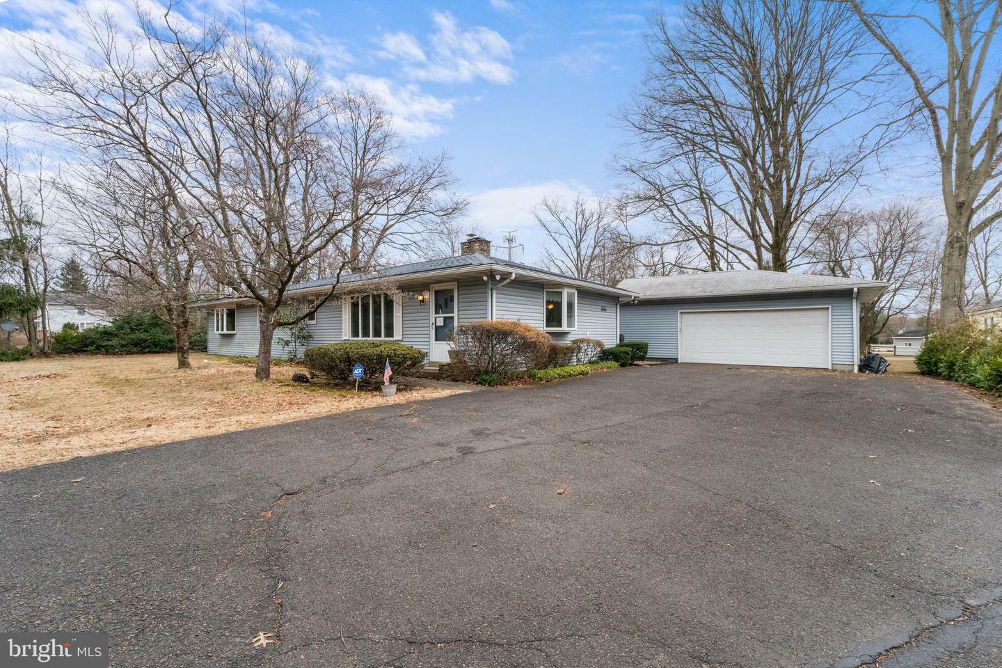 527 Norristown Road  Horsham PA 19044 photo