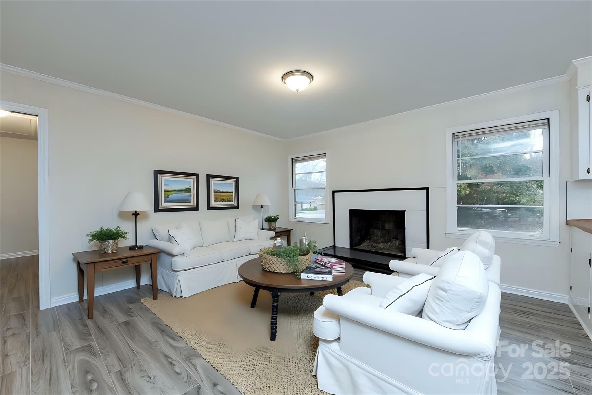 Property Photo: 4601 Mendham Drive NC 28215