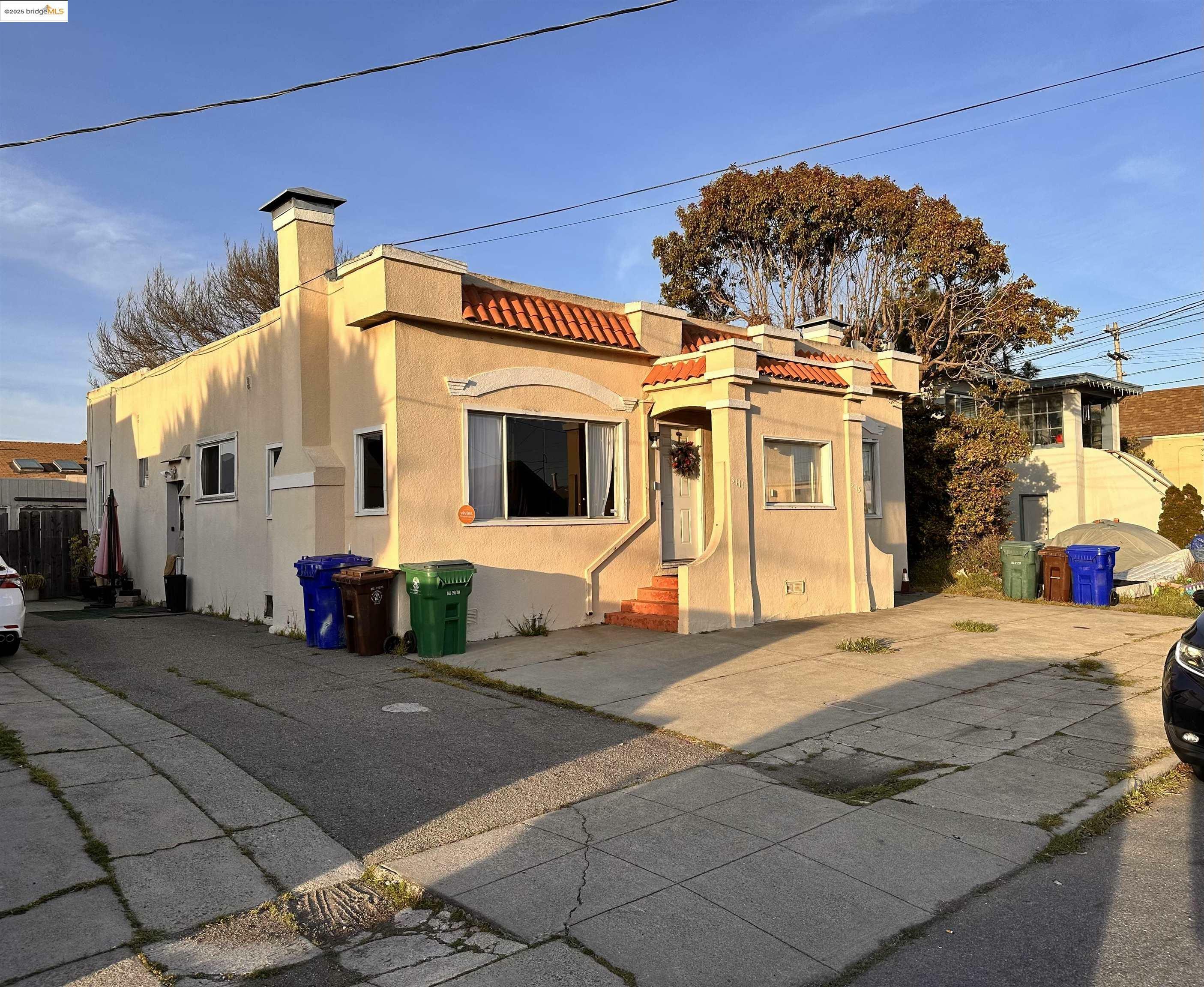 Property Photo: 3111 Nevin Ave CA 94804