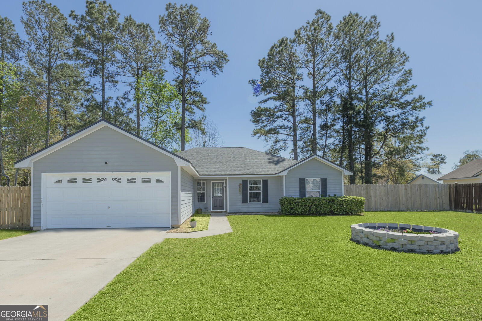 Property Photo:  209 Norwood Drive  GA 31548 