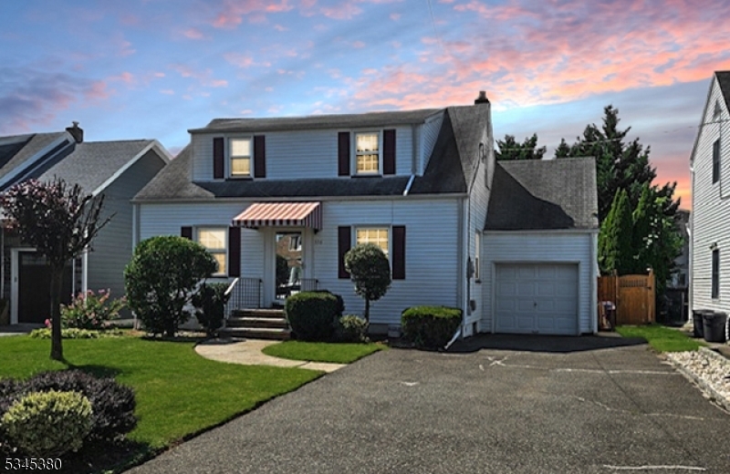 556 Winthrop Rd  Union Twp. NJ 07083 photo
